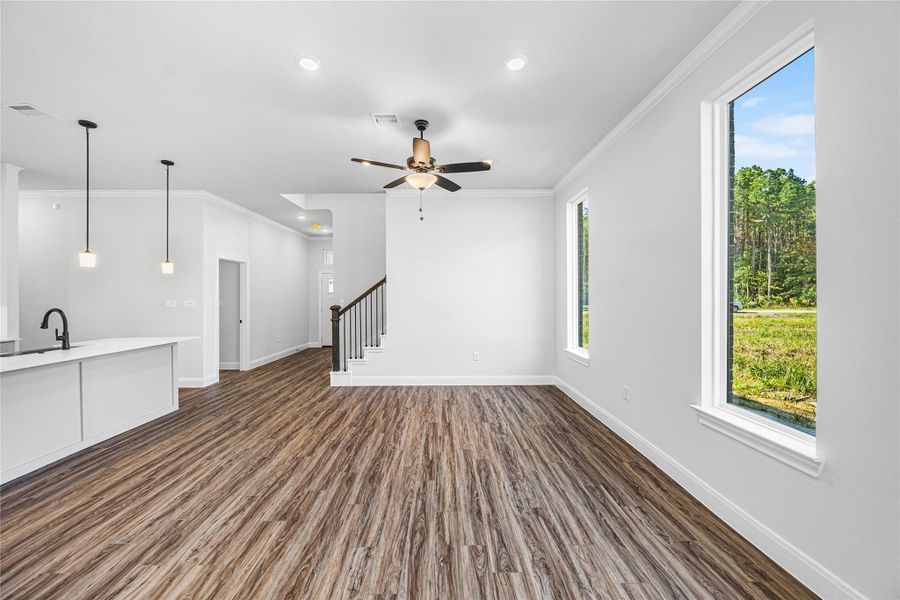 Spacious, unfurnished interior of a new home in Encino Estates, Dayton (Image 35).