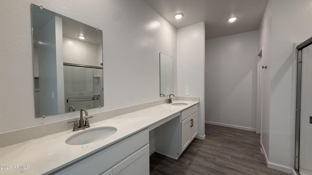 016 - Primary Bathroom 016 - Primary Bathroom