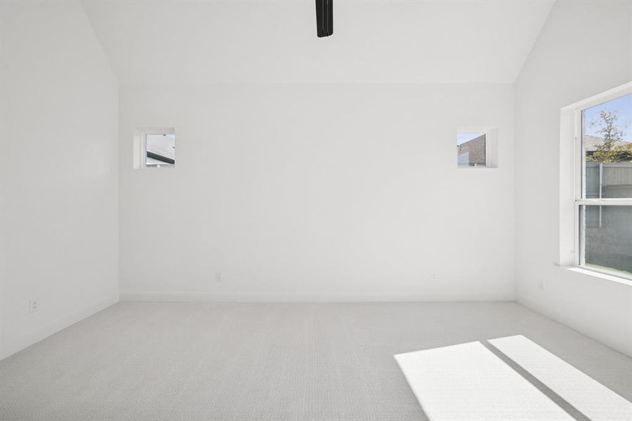 Spacious, unfurnished interior of a new home in Pecan Square - Gardens, Northlake (Image 17).