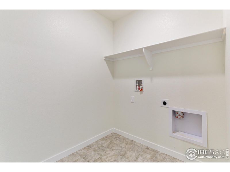 Image 35 of a home in Settlers Crossing. Image 35 of a home in Settlers Crossing.