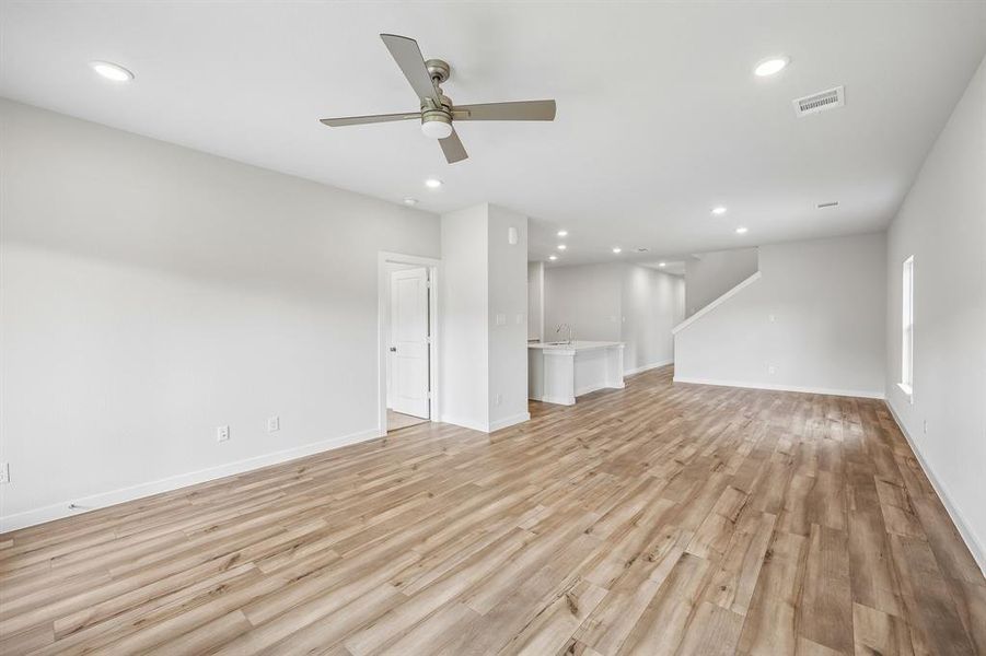 Spacious, unfurnished interior of a new home in Overland Grove, Forney (Image 15).