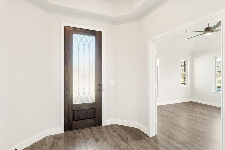 Spacious, unfurnished interior of a new home in Maplewood, Glenn Heights (Image 34).