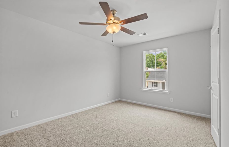 Spacious, unfurnished interior of a new home in Indigo Park, Easley (Image 12).