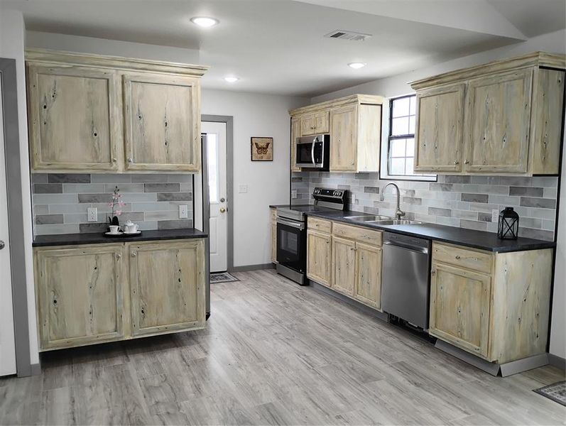 Furnished interior view inside a new home in , Edgewood (Image 4).