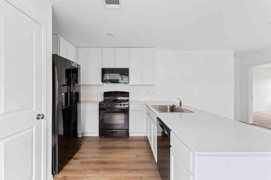 Furnished interior view inside a new home in Summerside, Lockhart (Image 8).