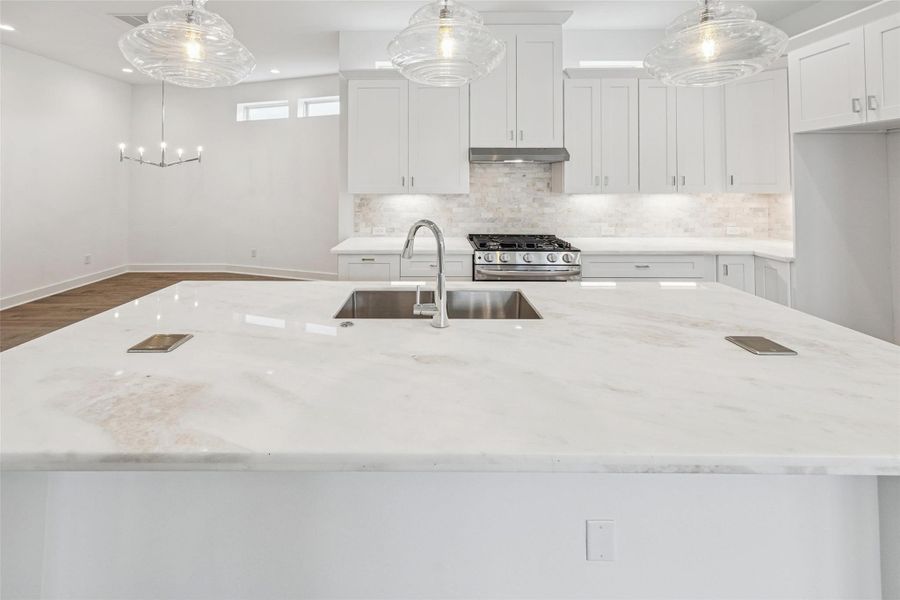 HUGE Marble Island with 2 Outlets.