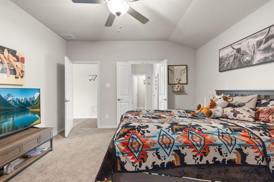 Furnished interior view inside a new home in Stratton Place, Greenville (Image 24). Furnished interior view inside a new home in Stratton Place, Greenville (Image 24).