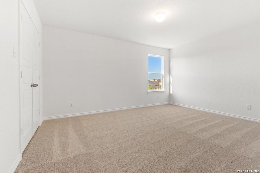 Spacious, unfurnished interior of a new home in Knox Ridge, Converse (Image 23).