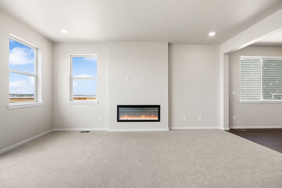 Spacious, unfurnished interior of a new home in Wolf Creek Run West, Strasburg (Image 15).