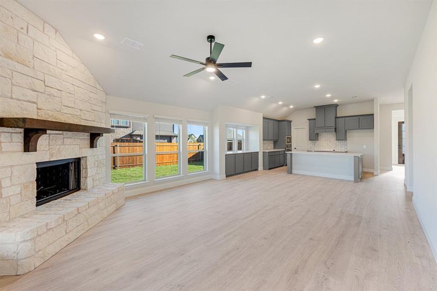 Spacious, unfurnished interior of a new home in Coyote Crossing, Godley (Image 23).