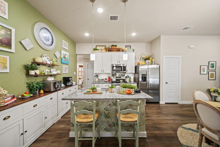 Image 18 of a home in Mustang Crossing.