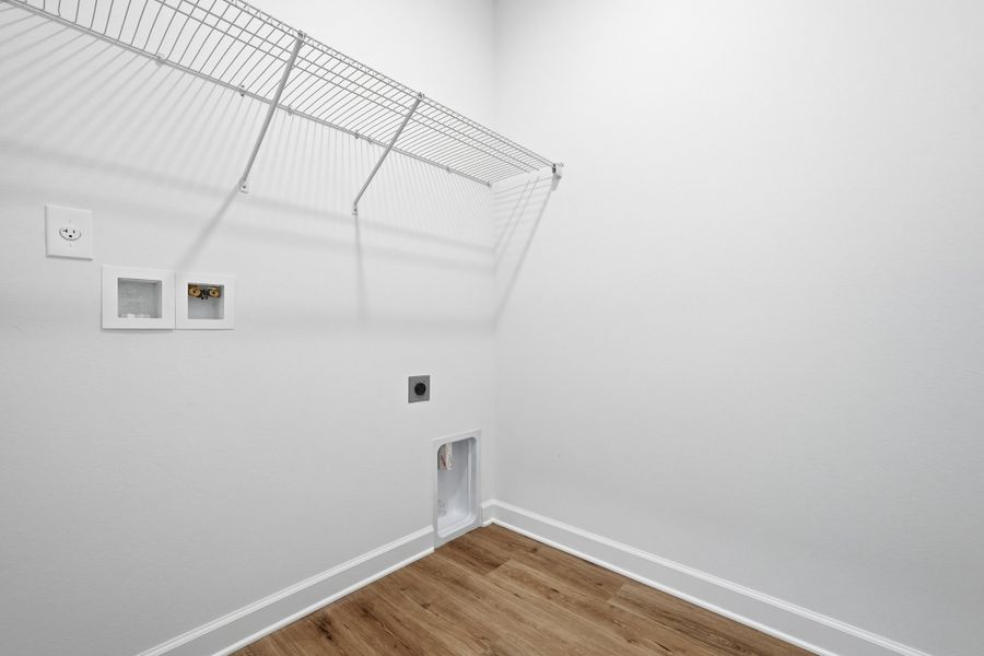 Spacious, unfurnished interior of a new home in , Crestview (Image 25).