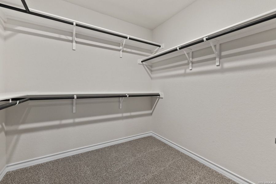 Spacious, unfurnished interior of a new home in Redbird Ranch, San Antonio (Image 18).