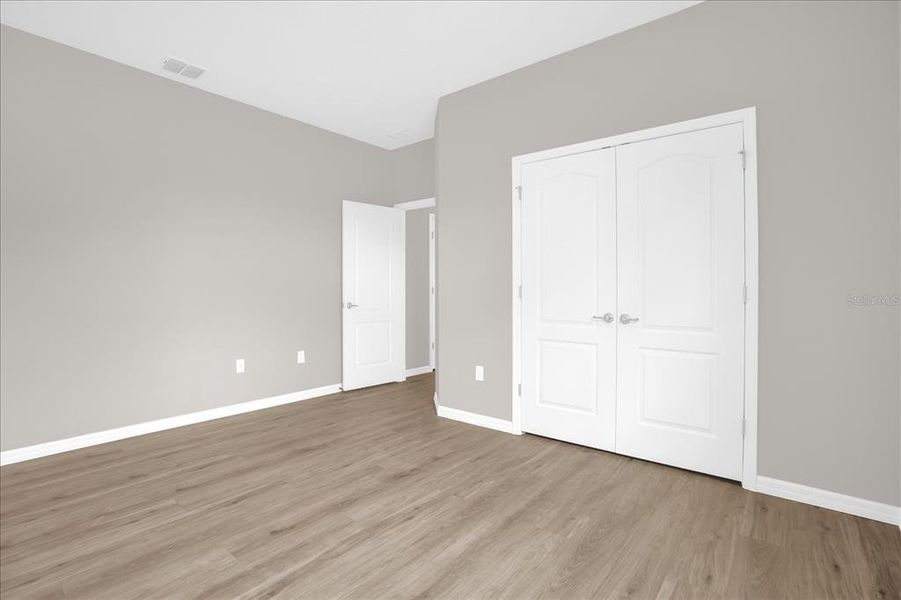 Spacious, unfurnished interior of a new home in , Brooksville (Image 18).