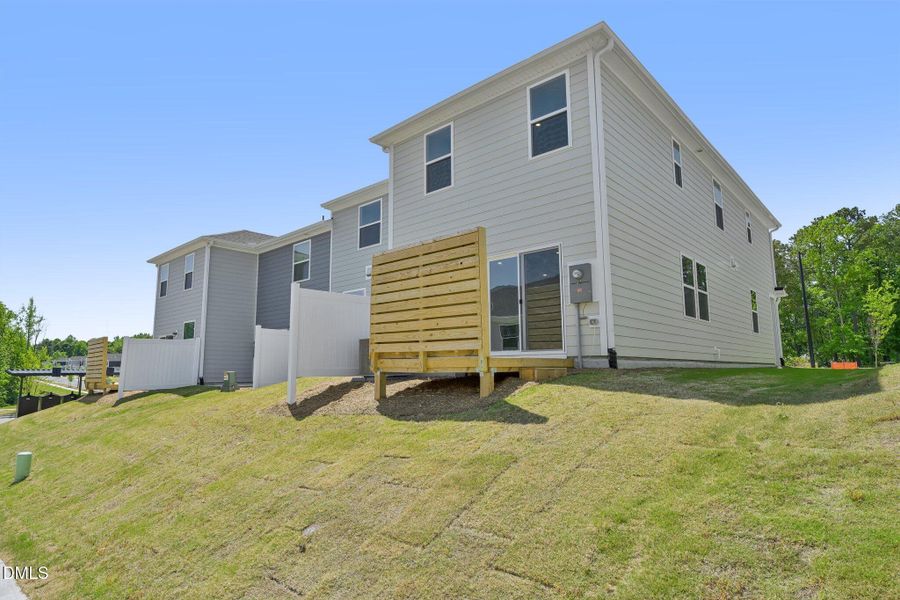 40-web-or-mls-Rabbitbrush St-S2304-040