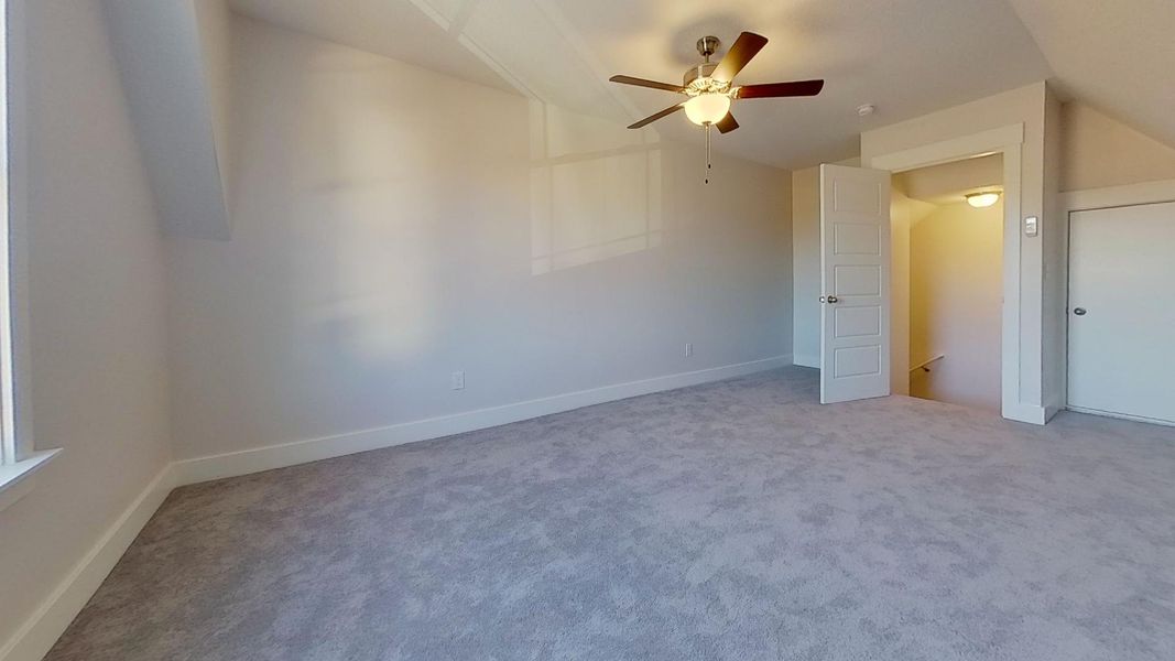Representative unfurnished interior of a home built from the Addington by Enchanted Homes in Ballentine Ridge, Lyman (Image 33).