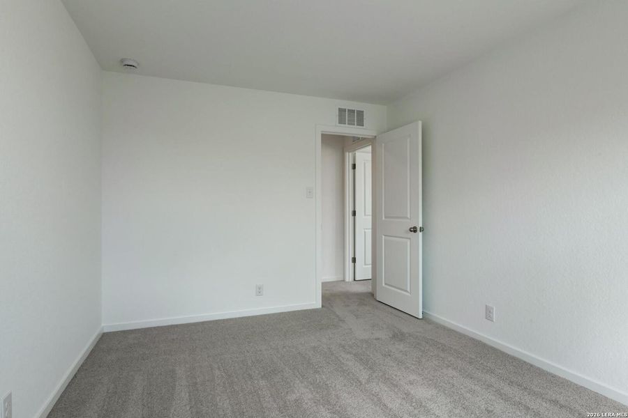 Spacious, unfurnished interior of a new home in Hennersby Hollow, San Antonio (Image 30). Spacious, unfurnished interior of a new home in Hennersby Hollow, San Antonio (Image 30).