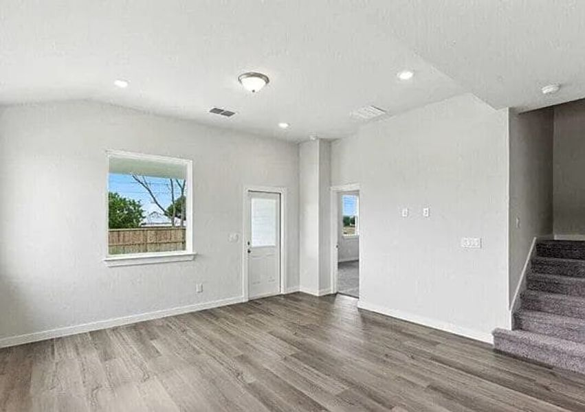 Spacious, unfurnished interior of a new home in August Fields, New Braunfels (Image 14). Spacious, unfurnished interior of a new home in August Fields, New Braunfels (Image 14).