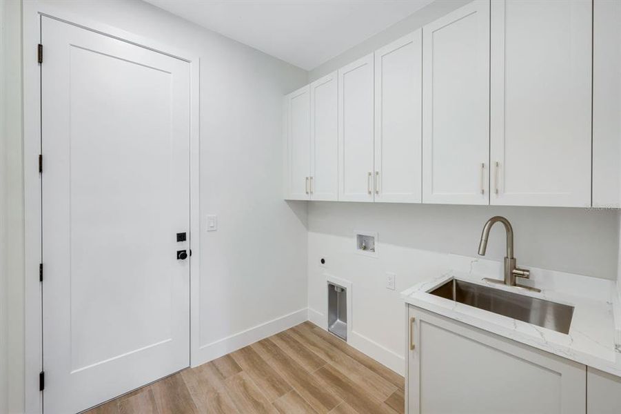 Furnished interior view inside a new home in , Port Charlotte (Image 4).