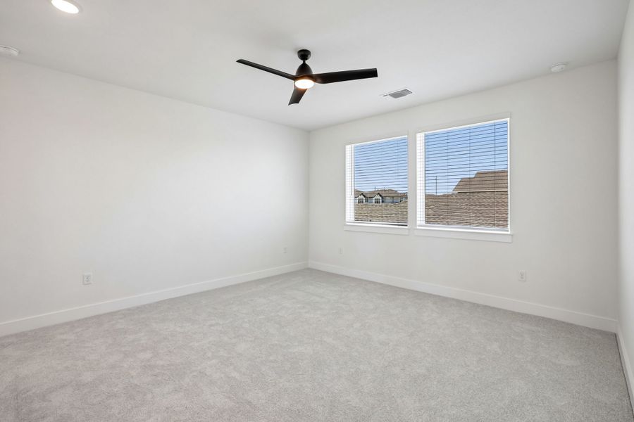 Representative unfurnished interior of a home built from the Denali by Pacesetter Homes in Easton Park, Austin (Image 39).