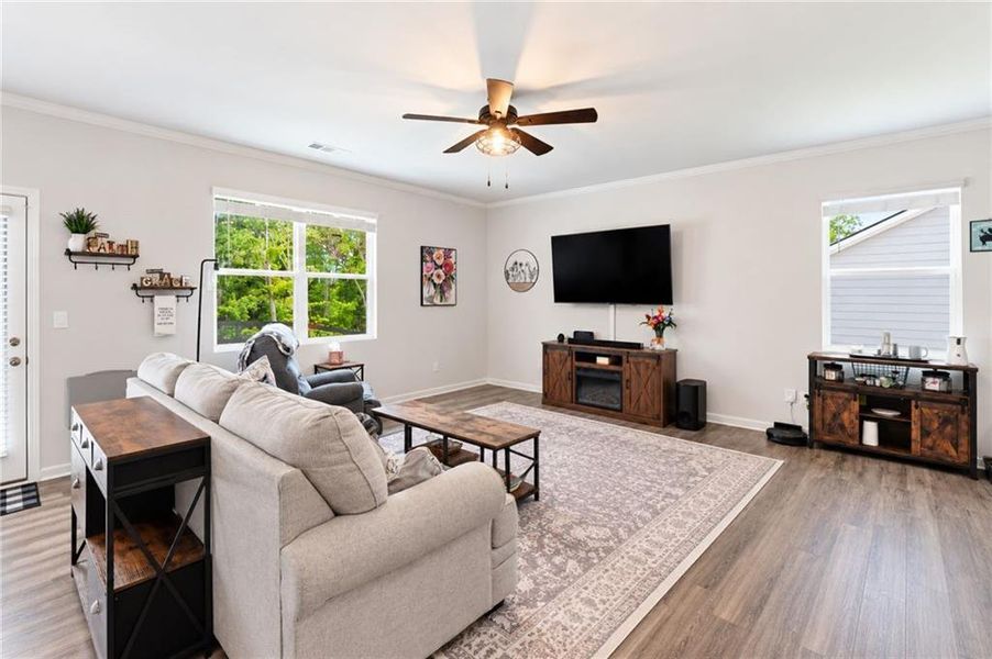 Furnished interior view inside a new home in Lost Creek, Dallas (Image 33).