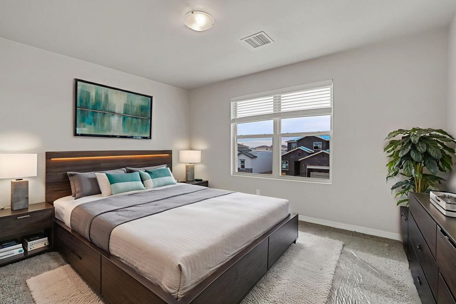 Furnished interior view inside a new home in Paseos Del Este, Horizon City (Image 14).