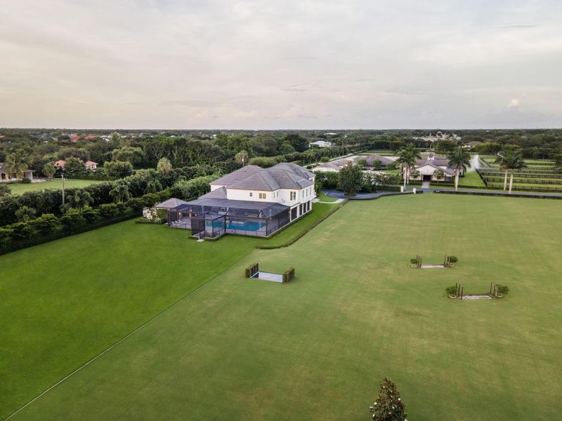 Community amenities in , Wellington (Image 87). Community amenities in , Wellington (Image 87).