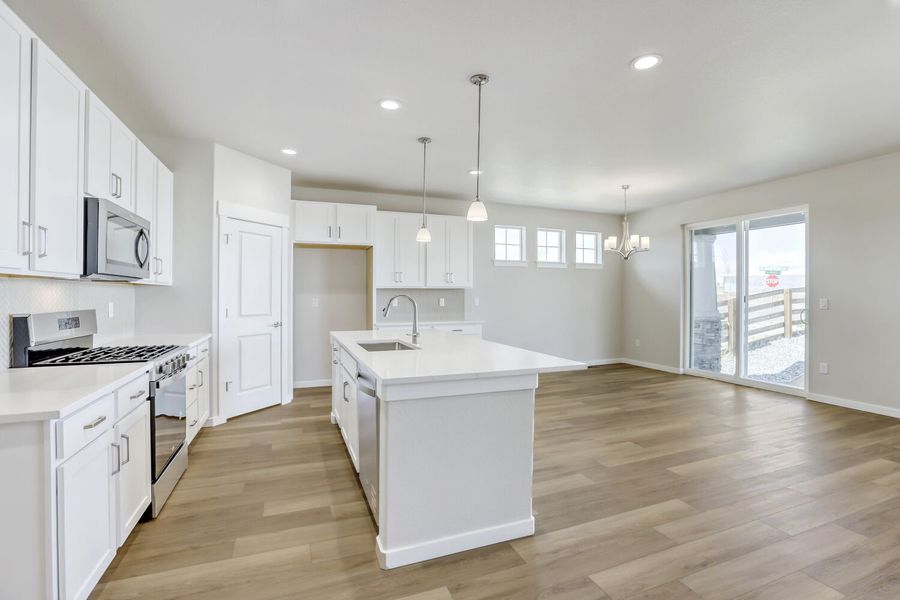 5871 Aspenglow - Kitchen 5871 Aspenglow - Kitchen