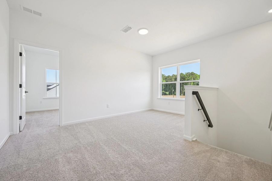 Representative images and renderings are for illustrative purposes. Actual structural options and design finishes of home may vary. Representative images and renderings are for illustrative purposes. Actual structural options and design finishes of home may vary.