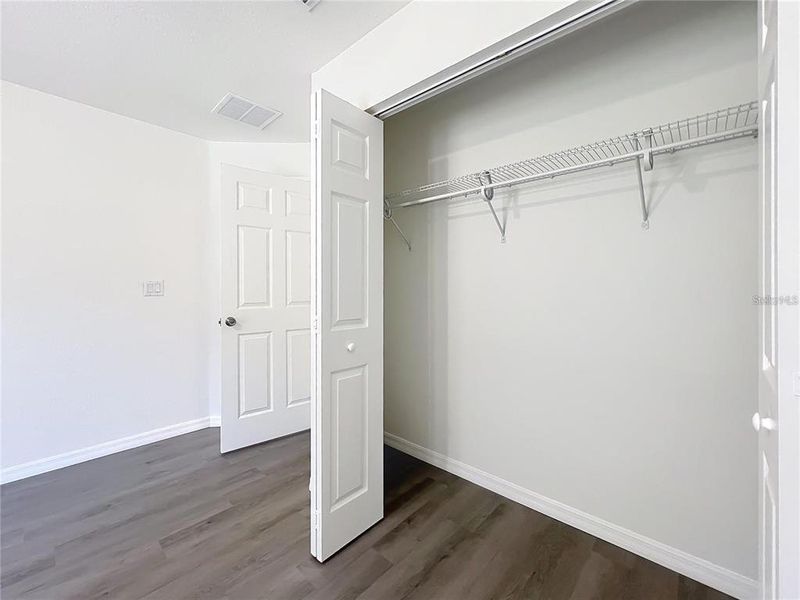 Spacious, unfurnished interior of a new home in , Dunnellon (Image 23).