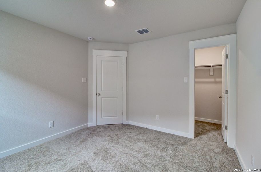 Spacious, unfurnished interior of a new home in Prairie Green, Converse (Image 23).