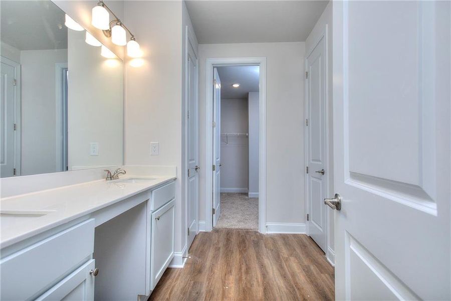 Image 33 of a home in .