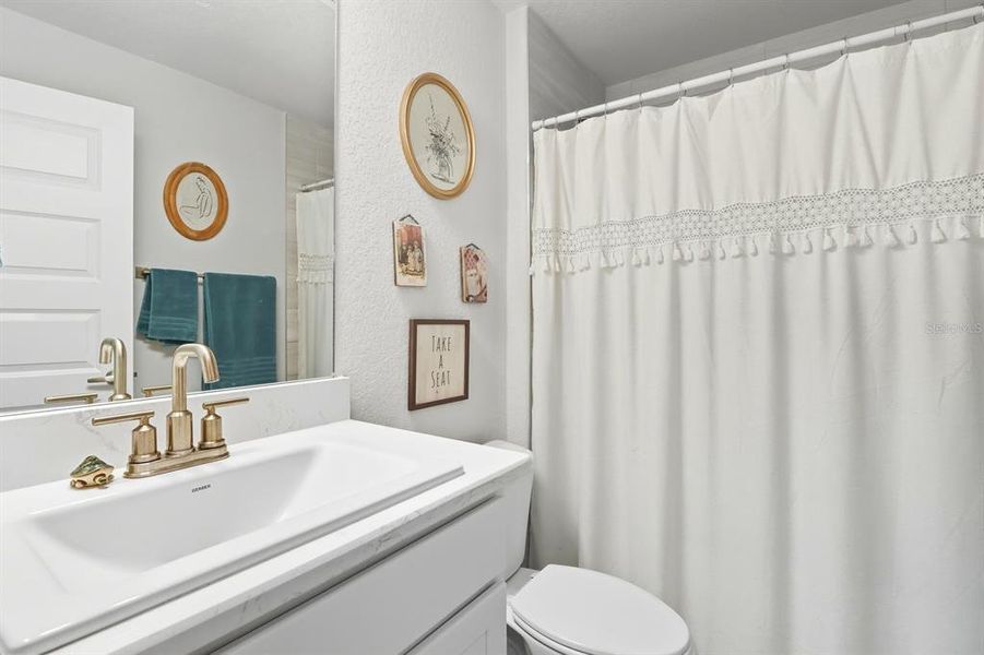 Image 18 of a home in .