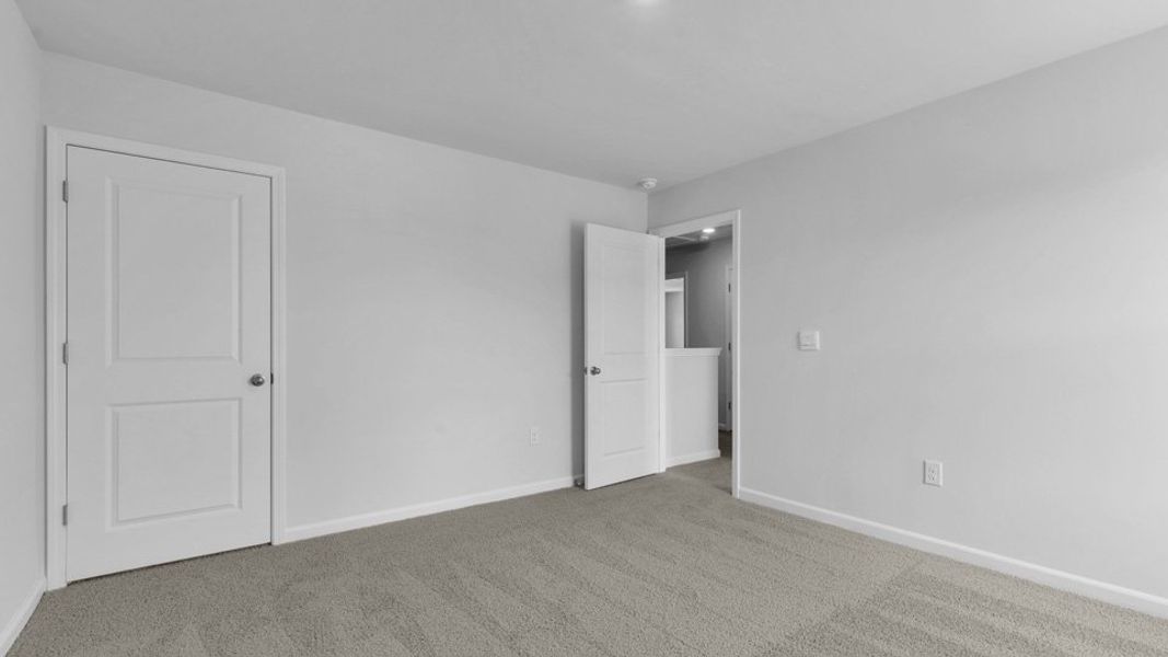 Spacious, unfurnished interior of a new home in The Preserve at Kinsley, Jamestown (Image 15).