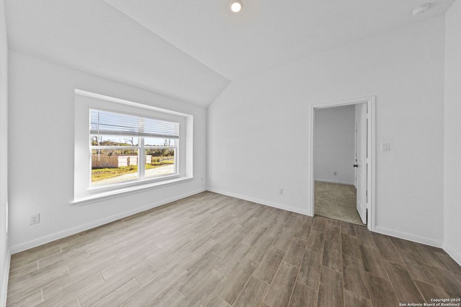 Spacious, unfurnished interior of a new home in Gatehouse: Brookstone II Collection, New Braunfels (Image 15). Spacious, unfurnished interior of a new home in Gatehouse: Brookstone II Collection, New Braunfels (Image 15).