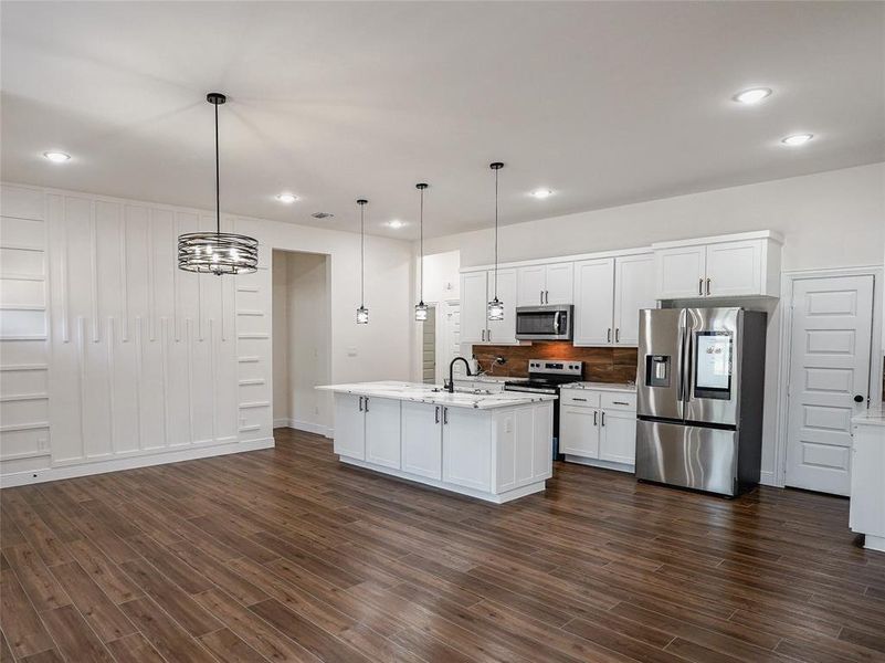 Furnished interior view inside a new home in , Dallas (Image 9).