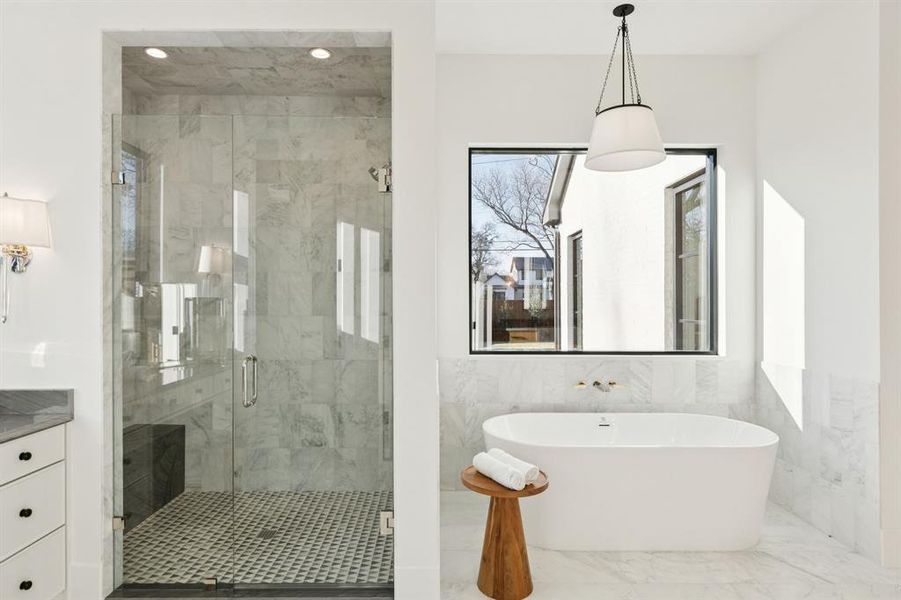 Furnished interior view inside a new home in , Dallas (Image 9).