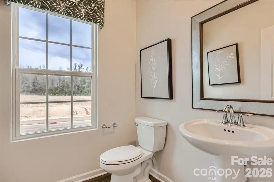 Image 10 of a home in .