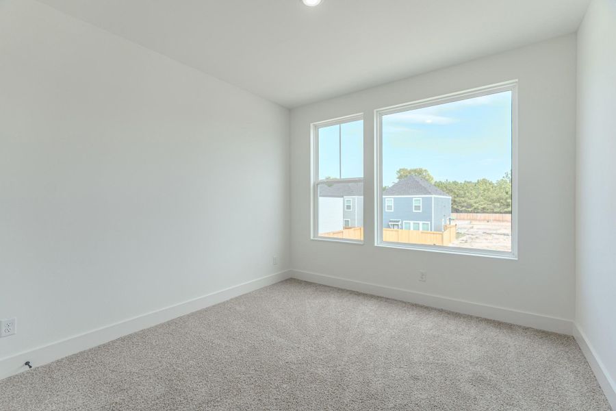 Spacious, unfurnished interior of a new home in , Houston (Image 24).