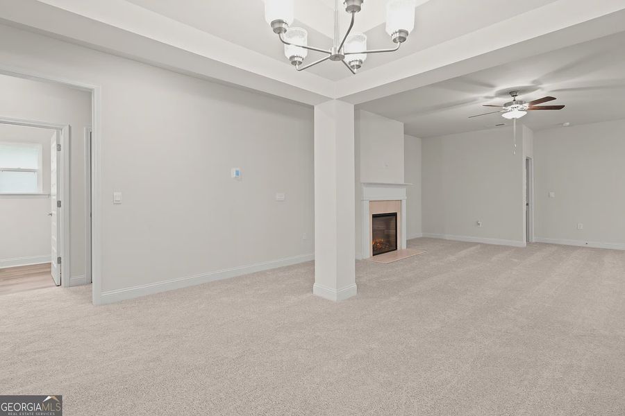 Spacious, unfurnished interior of a new home in Canterbury Villas, Carrollton (Image 17).