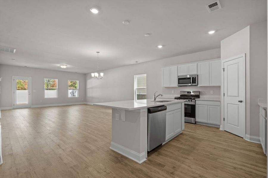 1,604sf New Home in Conway, SC. - Slide 10 1,604sf New Home in Conway, SC. - Slide 10