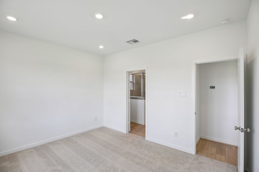 Spacious, unfurnished interior of a new home in Raburn Reserve 50s, Tomball (Image 23). Spacious, unfurnished interior of a new home in Raburn Reserve 50s, Tomball (Image 23).