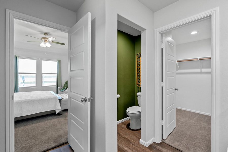 Representative furnished interior of a home built from the GLENDALE by D.R. Horton in Faculty Row, Abilene (Image 44).