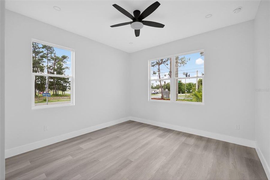Spacious, unfurnished interior of a new home in , Spring Hill (Image 26).