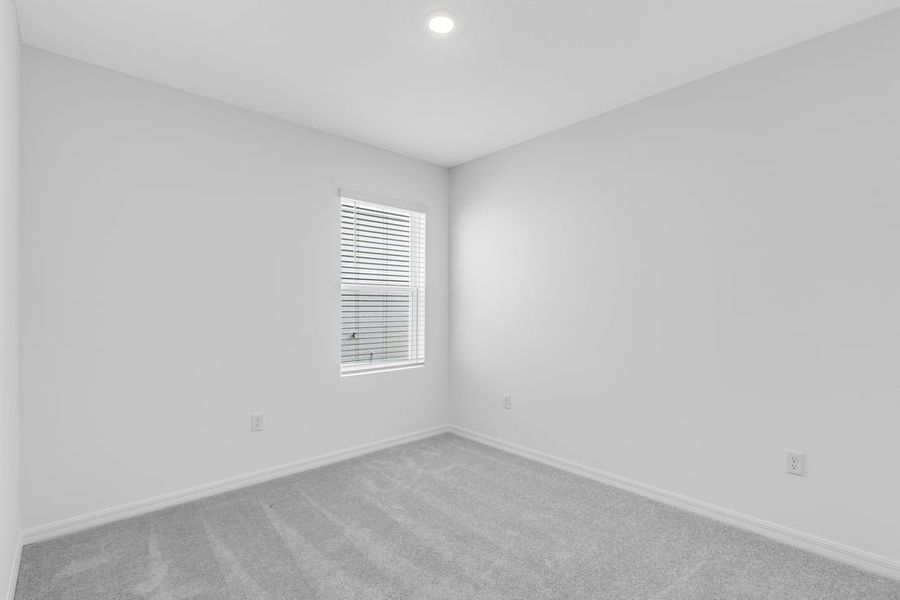 Spacious, unfurnished interior of a new home in Palm Wind, Hudson (Image 22).