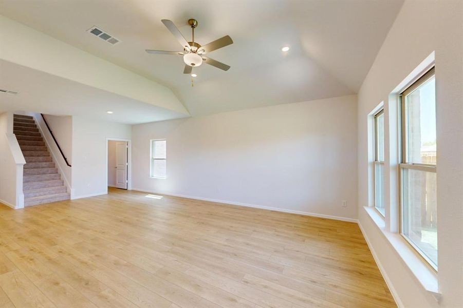 Spacious, unfurnished interior of a new home in Forest Park, Princeton (Image 30). Spacious, unfurnished interior of a new home in Forest Park, Princeton (Image 30).