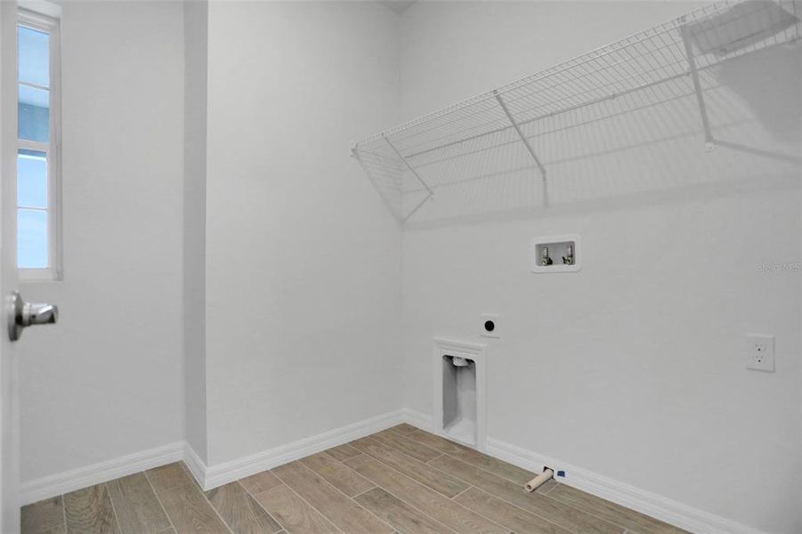 Spacious, unfurnished interior of a new home in Turnleaf, Punta Gorda (Image 40).