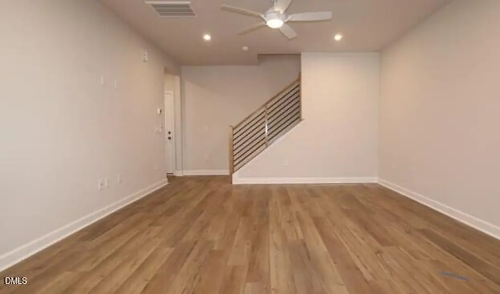 119 HV Mews family 119 HV Mews family