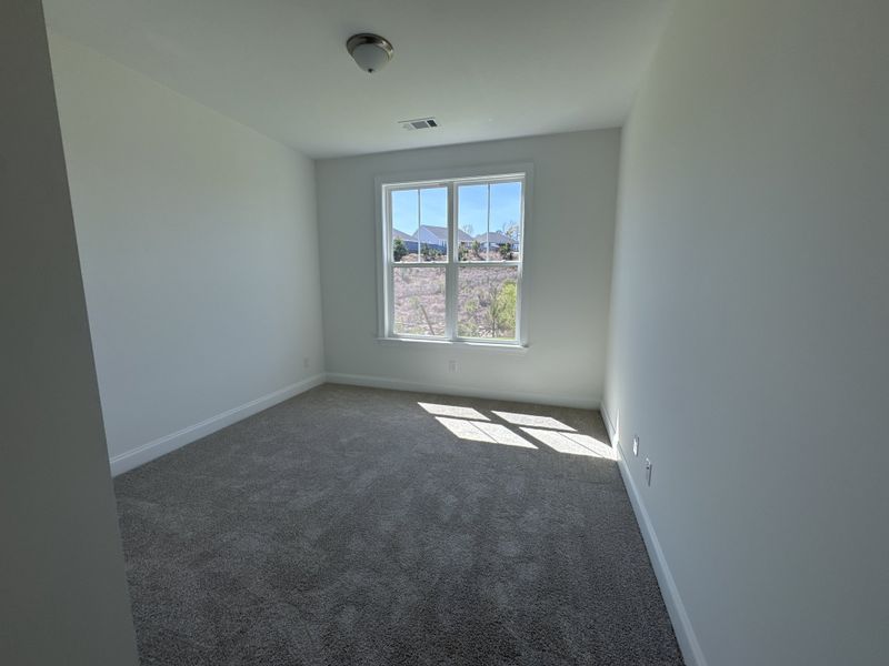 Spacious, unfurnished interior of a new home in Crawford Creek, Grovetown (Image 23).