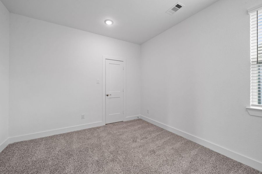 Spacious, unfurnished interior of a new home in Meridiana, Manvel (Image 16). Spacious, unfurnished interior of a new home in Meridiana, Manvel (Image 16).